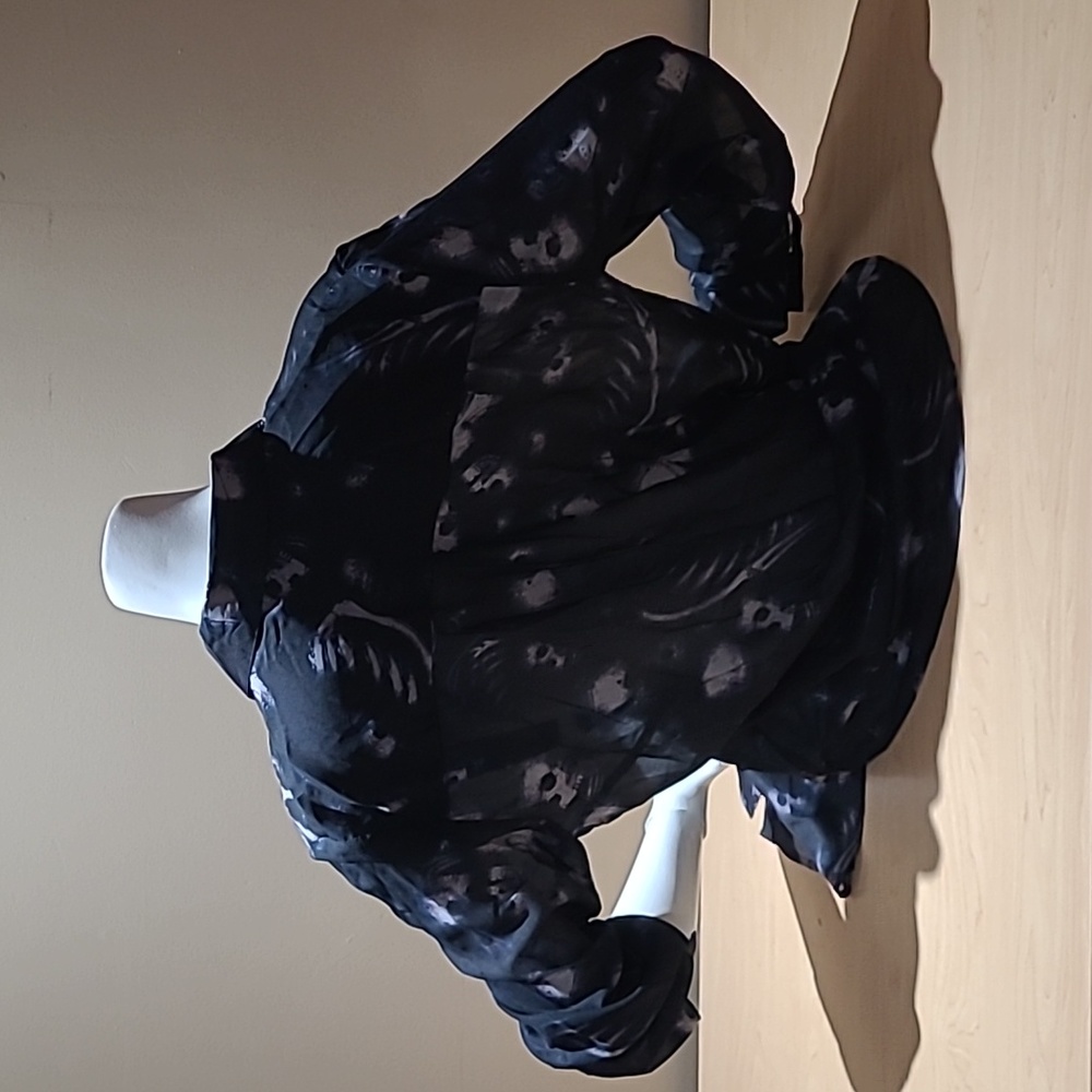 Infidelity Blouse - Picture 5 of 10